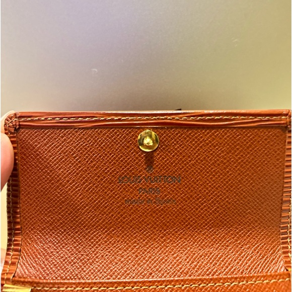 Louis Vuitton 4 Key Holder (Brown) - Picture 4 of 9